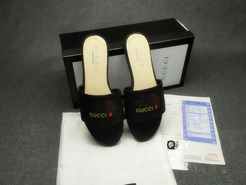 Gucci Women's Slippers 104